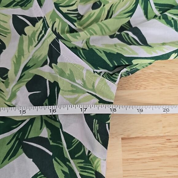 J McLaughlin Lois Shirt Women Sz Small Green Palm Tropical Leaf Vacation‎ Resort - Picture 5 of 9
